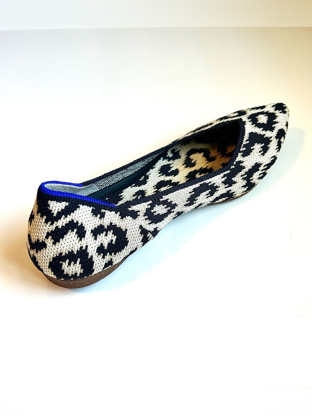 ROTHY'S The Point II Flats Sandy Cat Black/Cream 8 NWOB - Picture 3 of 8